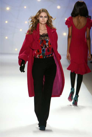 Illustration for article titled Fashion Show